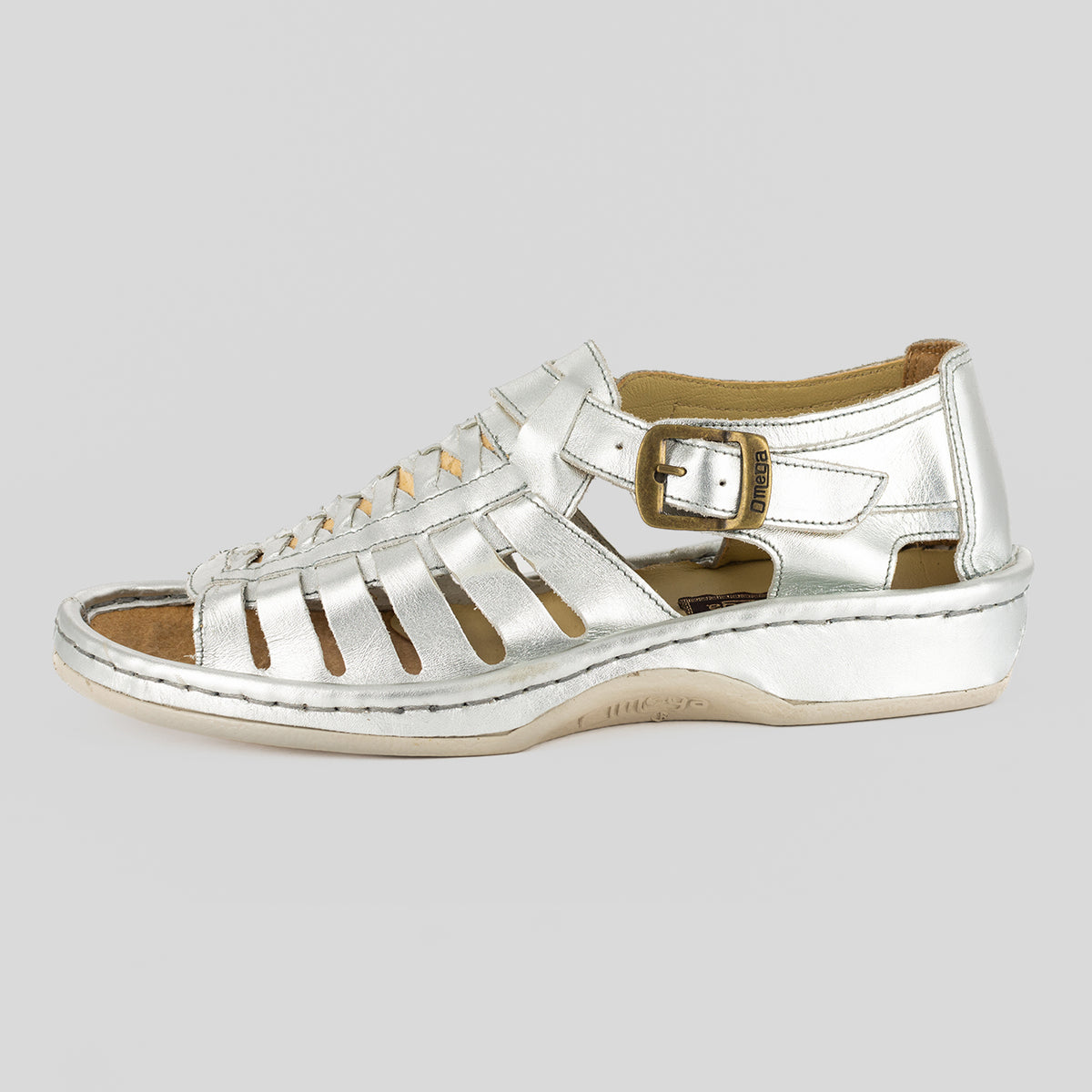 4490288570.jpg Kgosi : Leather Sandal in Silver Prime Leather - Image 1