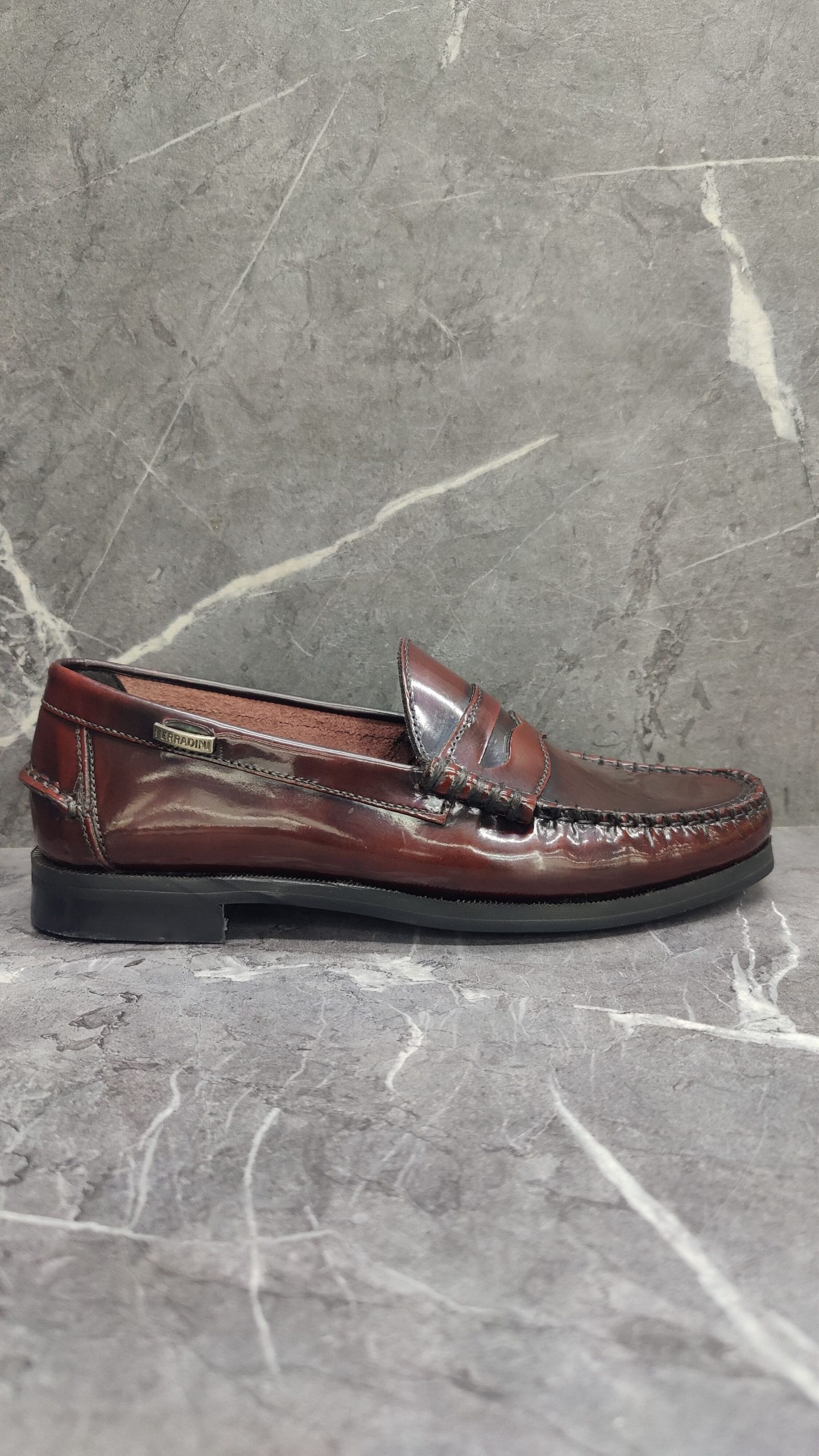 4609298535.jpg Ferradini Burgundy Hi Shine 030 - Image 1