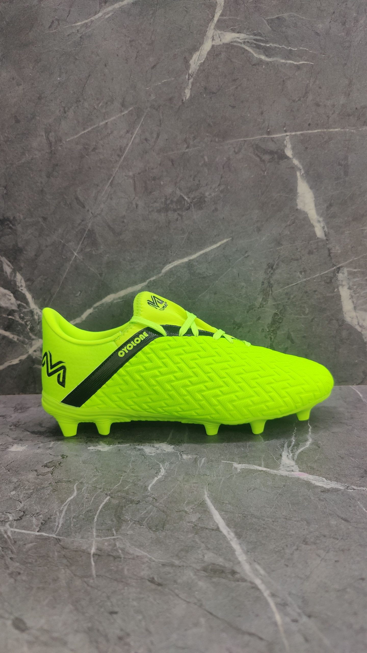 4878714375.jpg Mitzuma Cyclone Neon Yellow / Black - Image 1