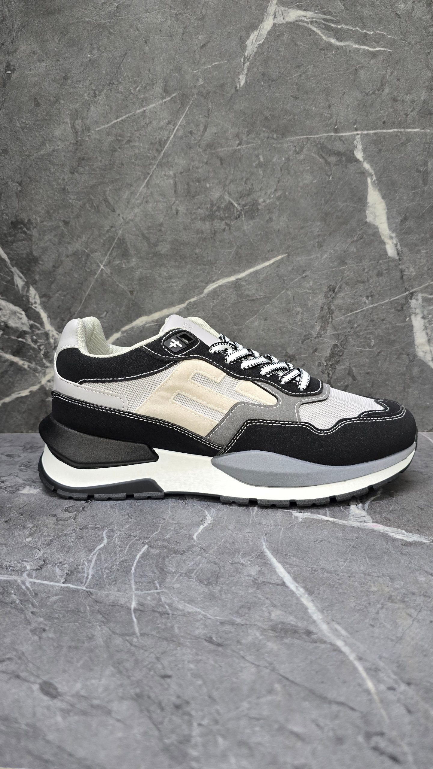 5091528557.jpg Mazarata Primo 1 Black - Image 1