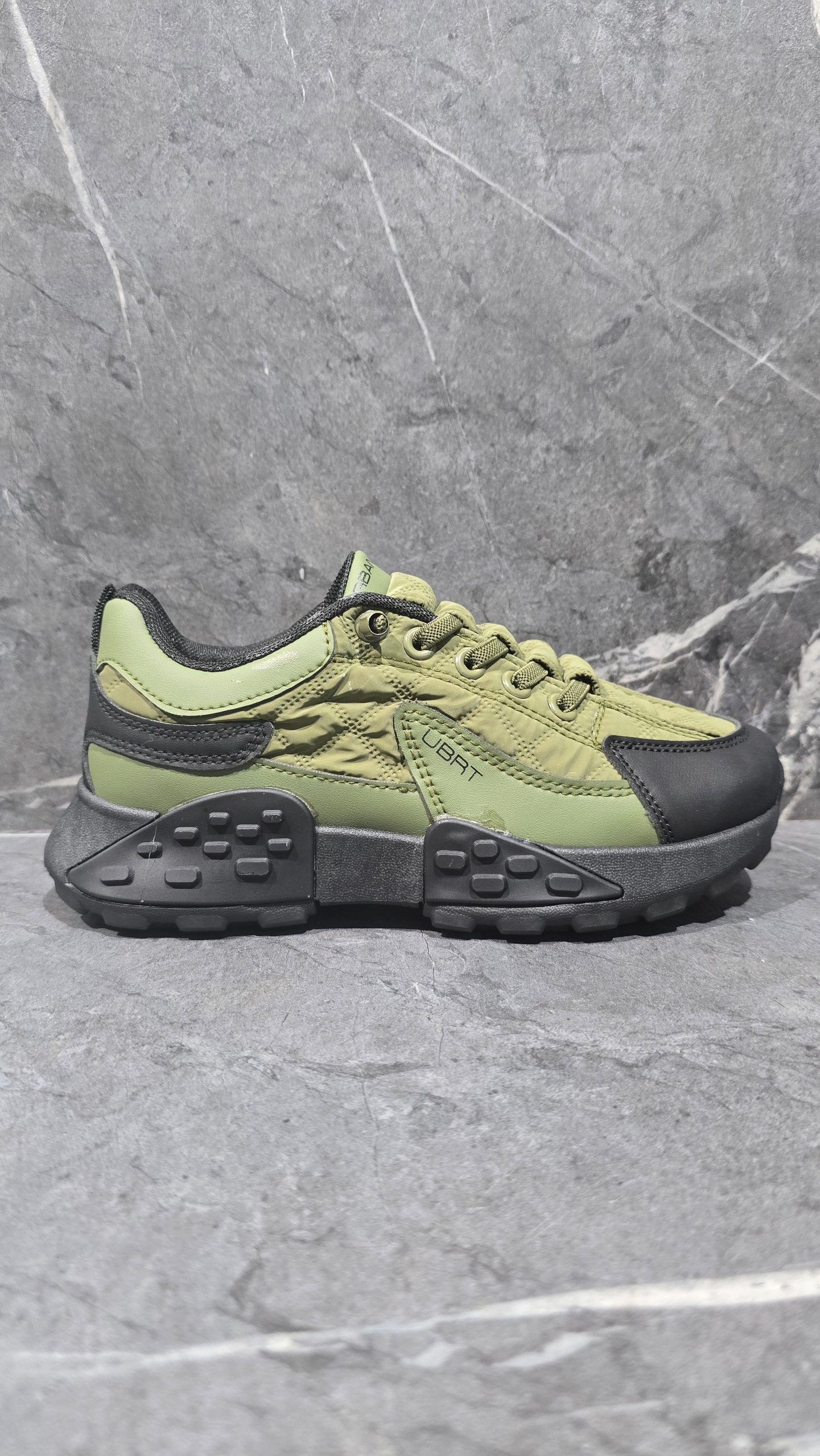 5298991819.jpg UrbanArt Plaid 4 Olive Youths - Image 1